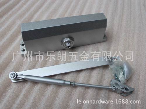 90度定位闭门器哪家好？