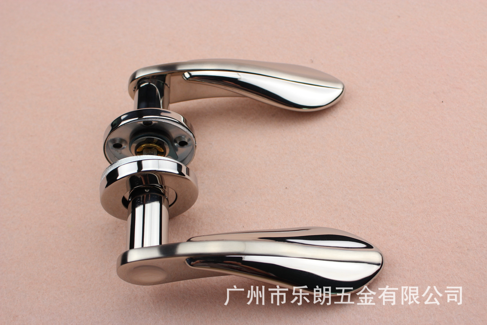 草莓视频软件污草莓视频官网下载地址RST-02 欧式门锁具不锈钢冲压把手