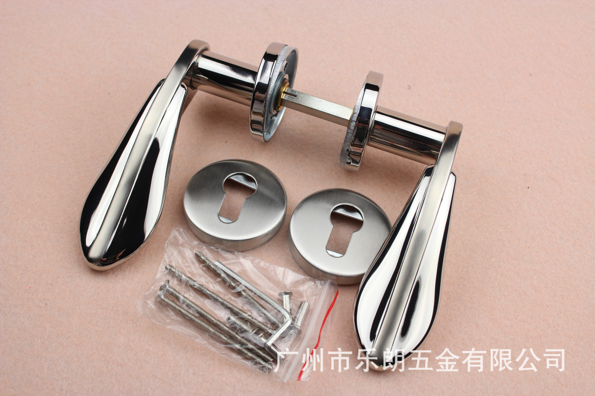 草莓视频软件污草莓视频官网下载地址RST-02 欧式门锁具不锈钢冲压把手