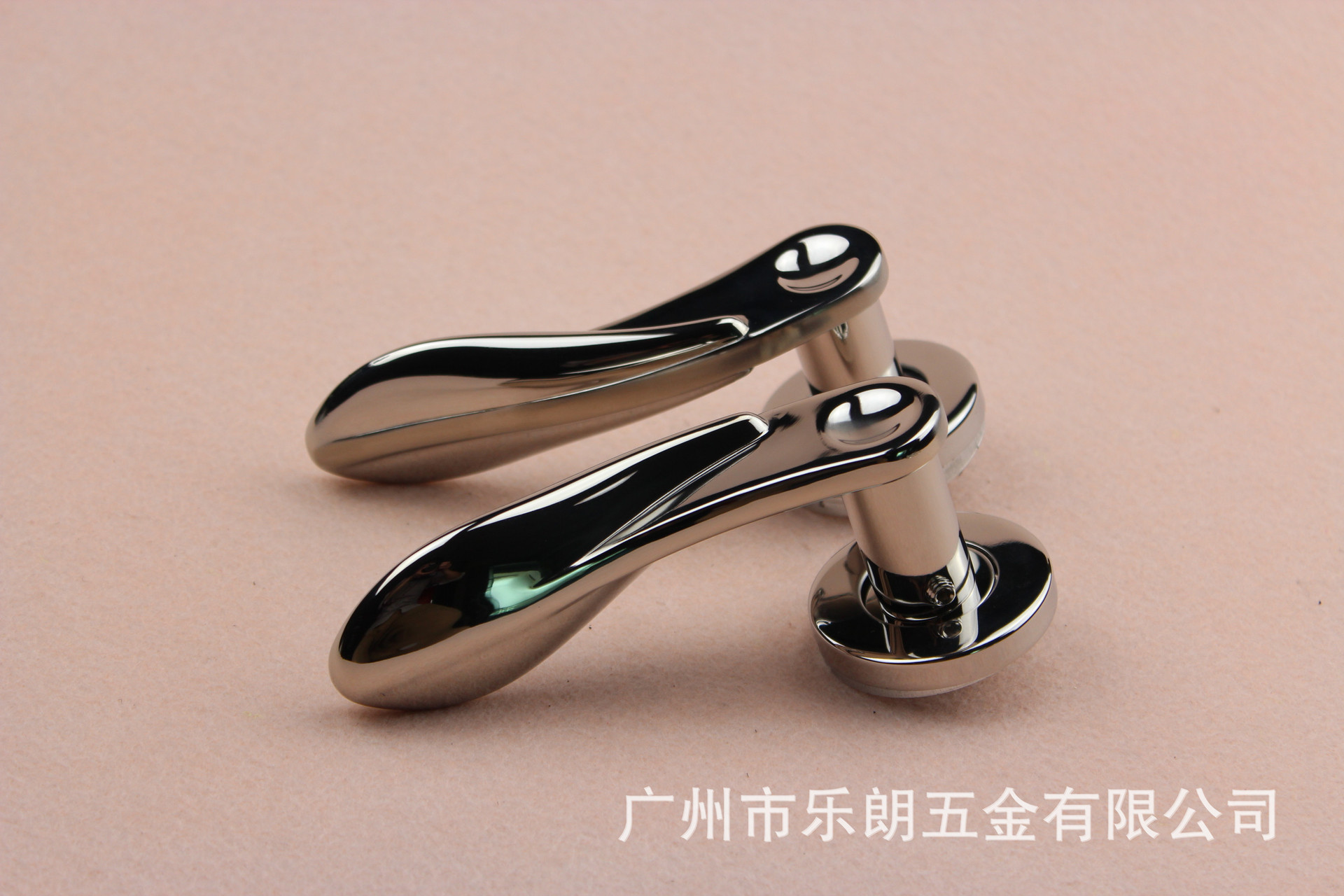 草莓视频软件污草莓视频官网下载地址RST-02 欧式门锁具不锈钢冲压把手