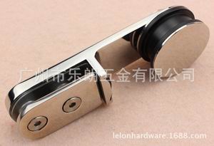 草莓视频软件污淋浴D系列