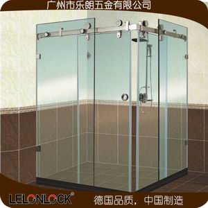 草莓视频软件污淋浴D系列