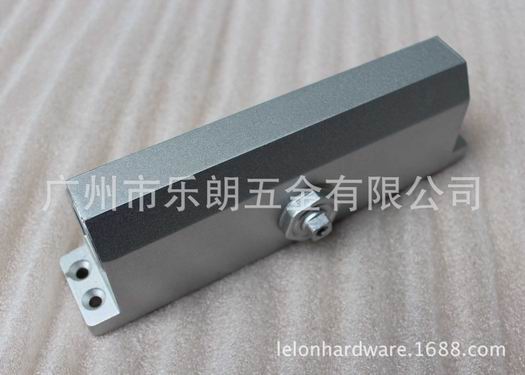 90度定位闭门器哪家好？